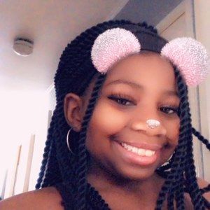 Meet your Posher, Tyana